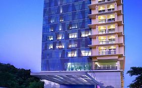 Quest Hotel Darmo - Surabaya By Aston